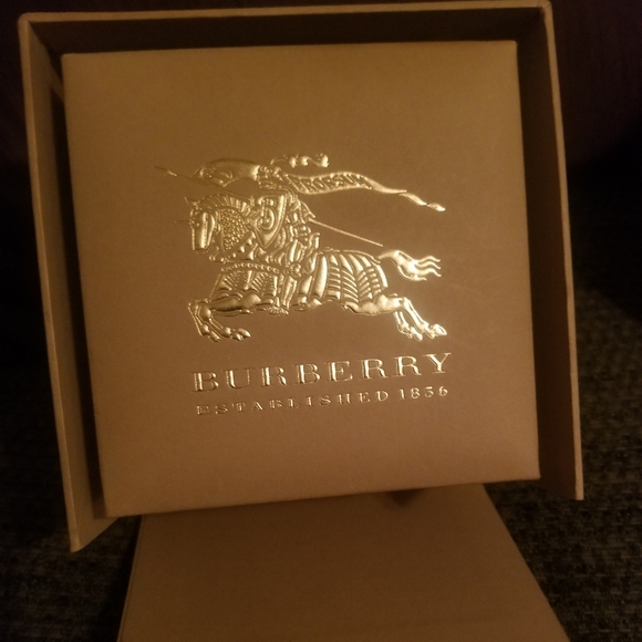 Mens Burberry watch - Picture 2 of 5